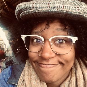 Meet your Posher, Nina